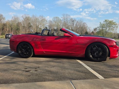 Used 2011 Chevrolet Camaro SS w/ RS Package image 16