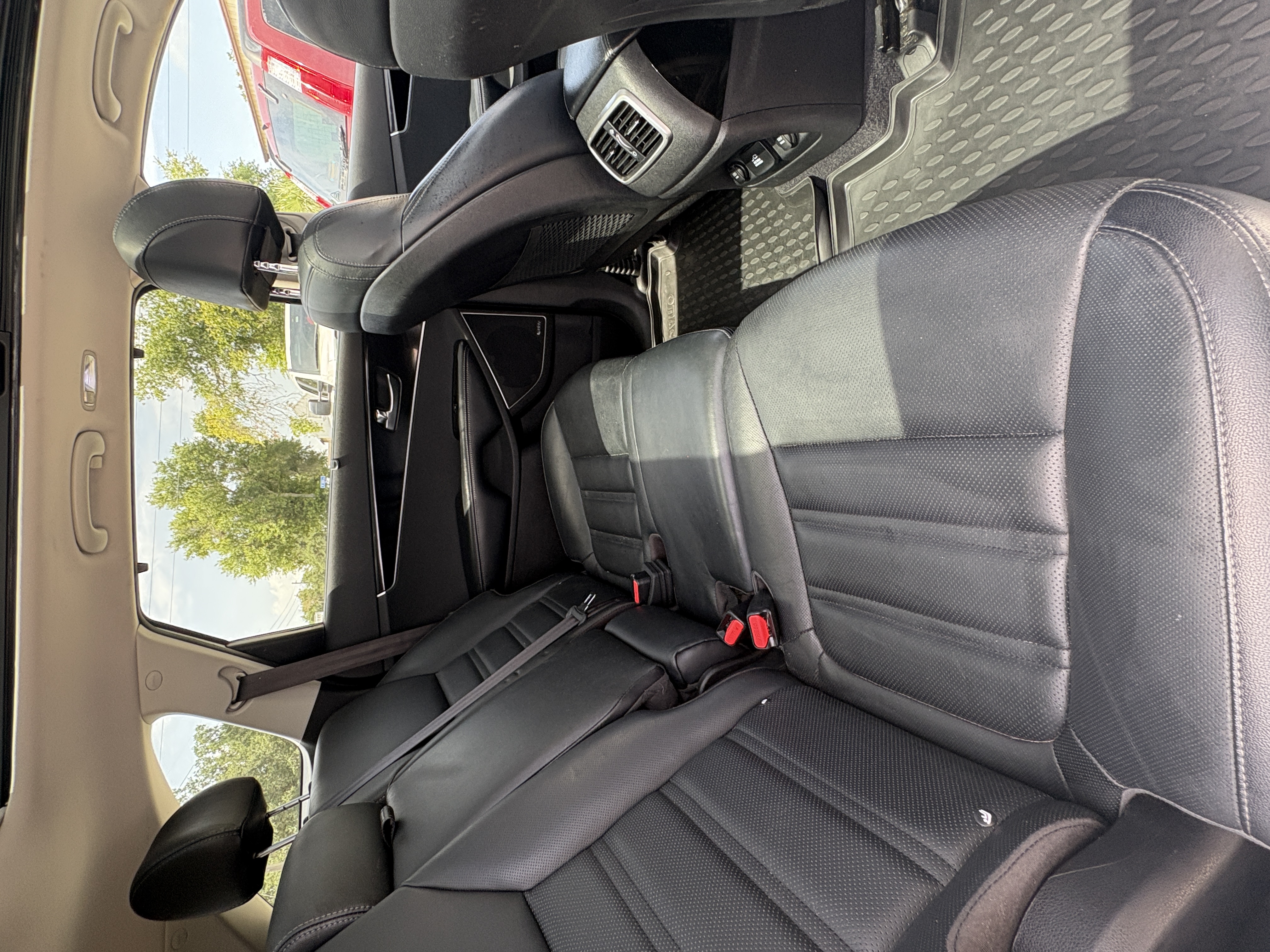 Used 2017 Kia Sorento SX FWD image 1
