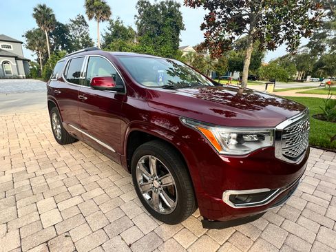 Used 2017 GMC Acadia Denali w/ Technology Package image 8