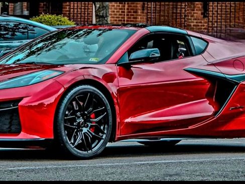 Used 2024 Chevrolet Corvette Z06 image 5