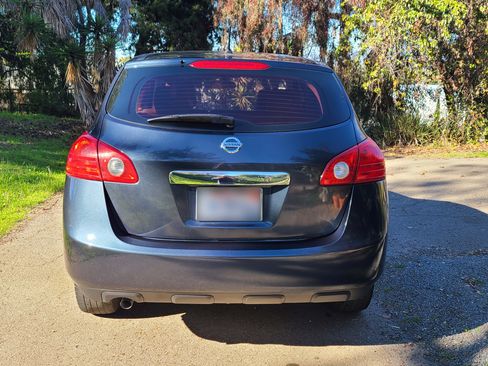 Used 2015 Nissan Rogue S image 6