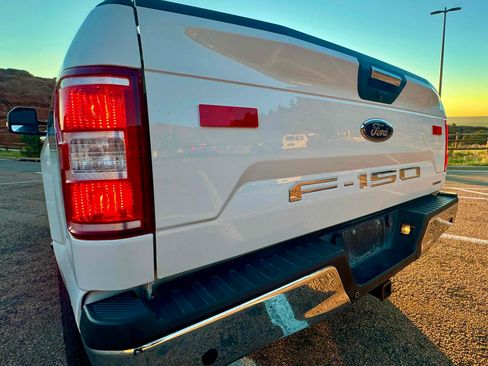 Used 2020 Ford F150 XLT w/ Equipment Group 302A Luxury AWD/4WD image 16