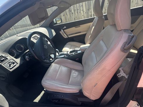 Used 2011 Volvo C70 T5 FWD image 10