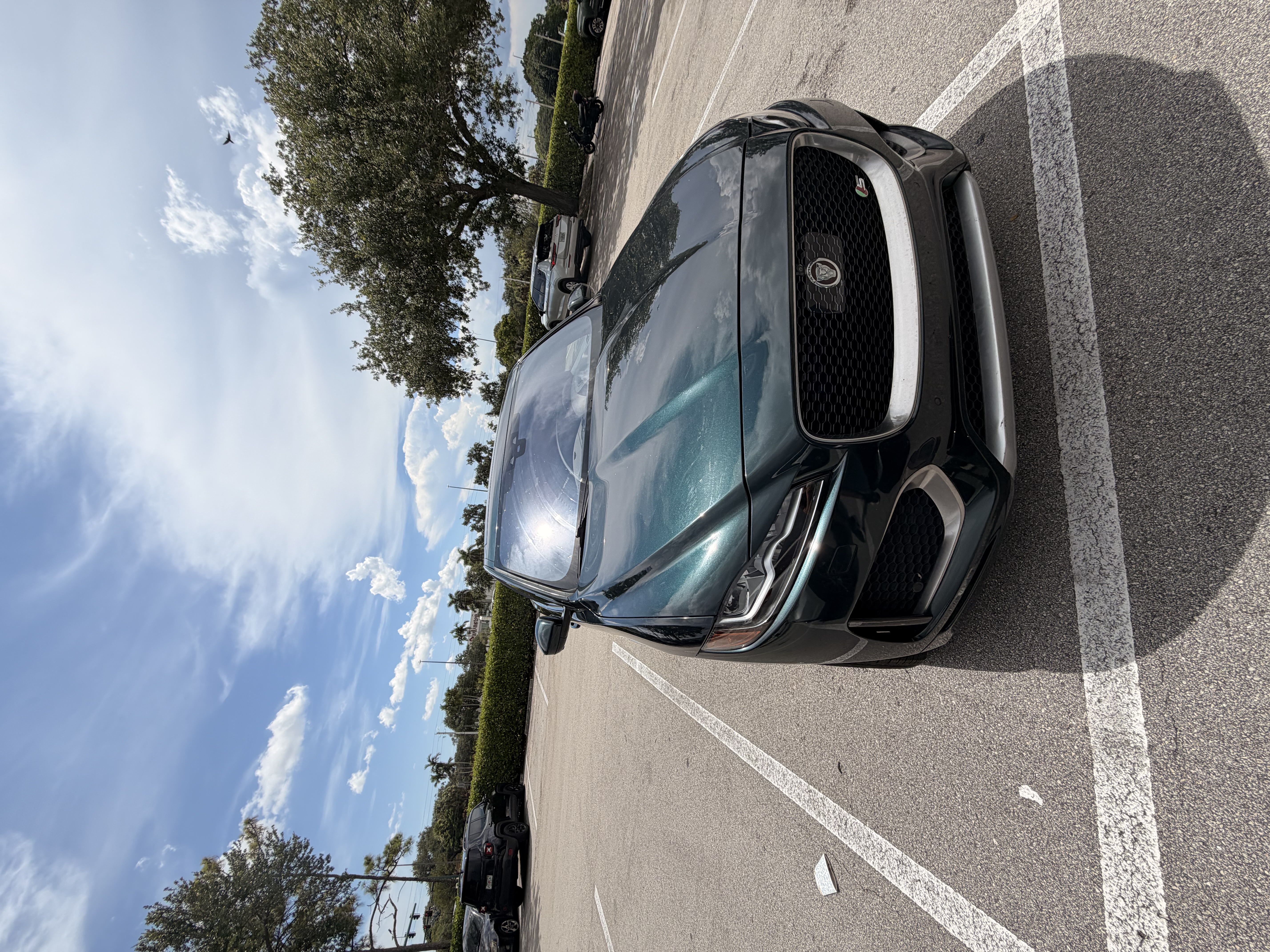 Used 2017 Jaguar F-PACE S AWD/4WD image 2