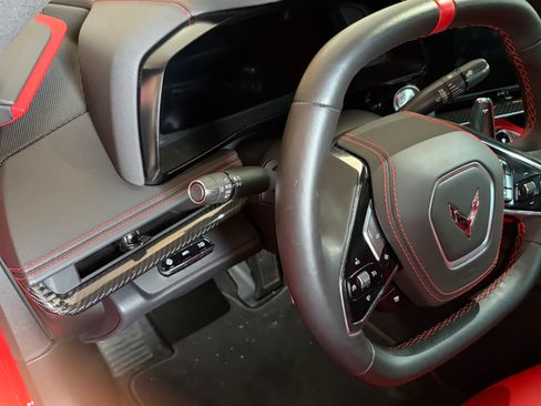 Used 2025 Chevrolet Corvette Stingray Preferred Cpe w/ Z51 Performance Package image 25