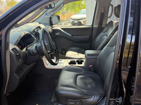 Used 2012 Nissan Pathfinder Silver RWD image 12