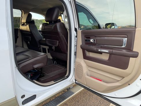 Used 2014 RAM 3500 Laramie Longhorn w/ Convenience Group AWD/4WD image 10