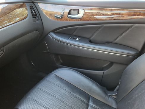 Used 2011 Hyundai Equus Ultimate image 12