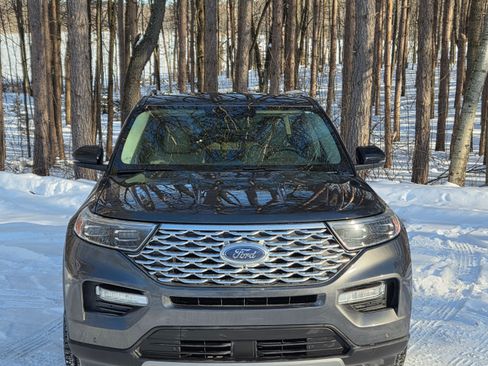 Used 2020 Ford Explorer Platinum image 4