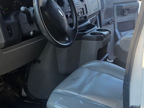 Used 2012 Ford E-350 and Econoline 350 Super Duty image 4