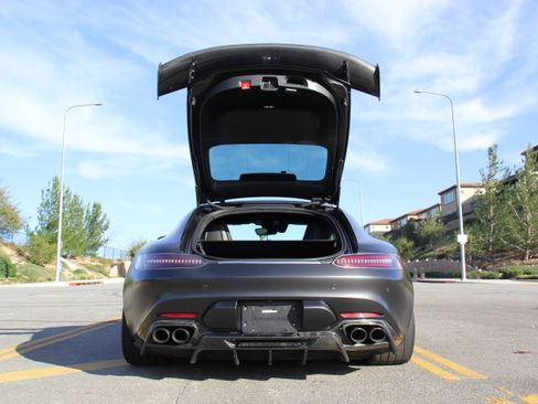 Used 2021 Mercedes-Benz AMG GT Coupe image 15