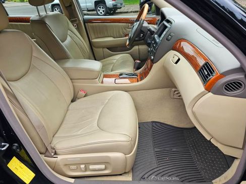 Used 2005 Lexus LS 430 RWD image 14