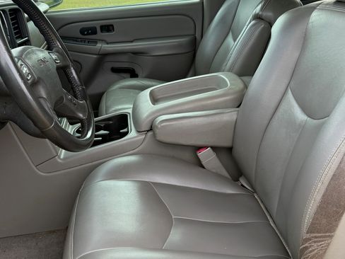 Used 2004 GMC Sierra 1500 SLT image 6