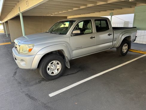 Used 2005 Toyota Tacoma 4x4 Double Cab image 1