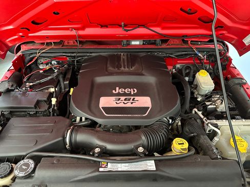 Used 2012 Jeep Wrangler Sport AWD/4WD image 14