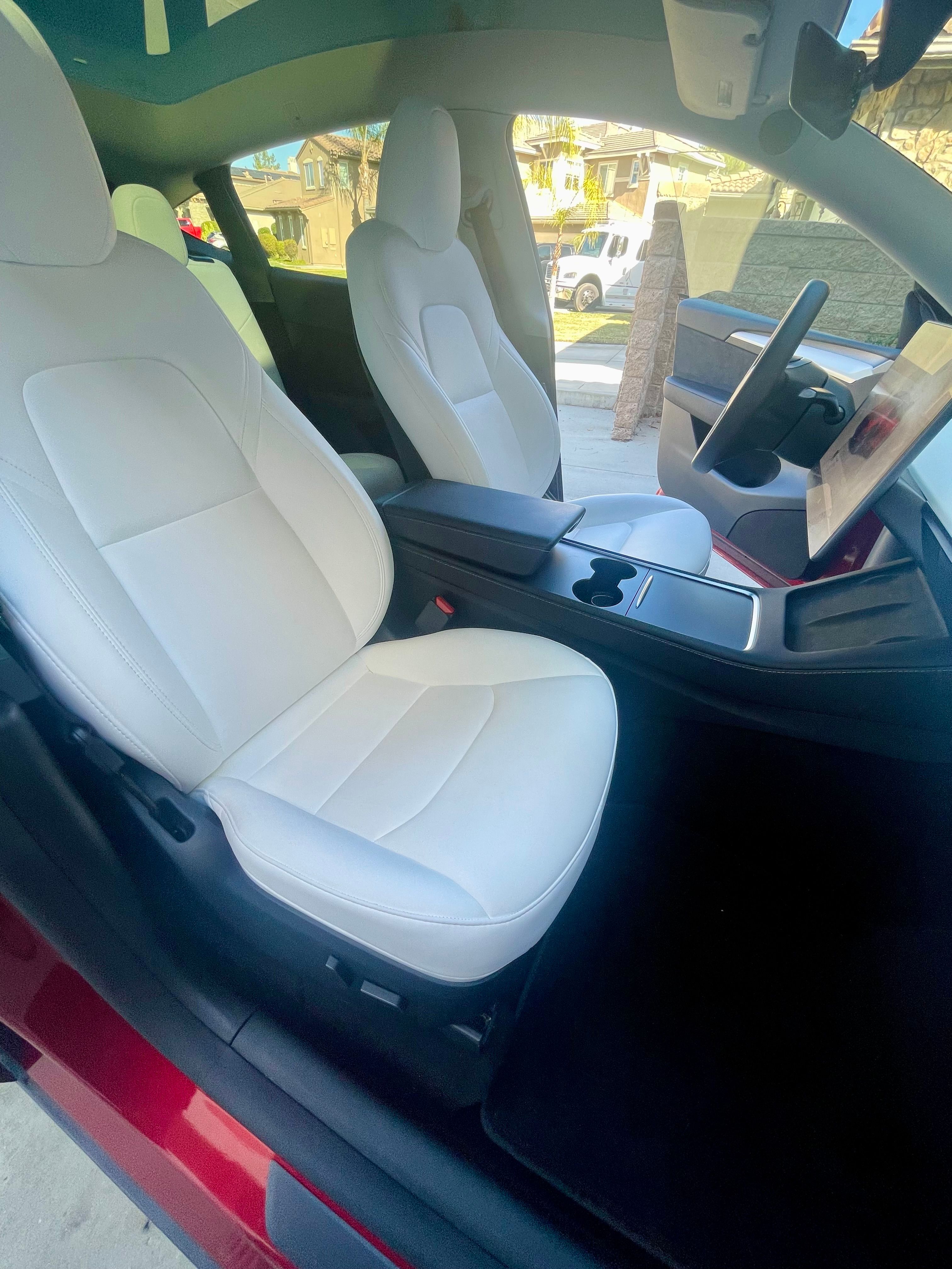 Used 2024 Tesla Model Y 2WD image 8