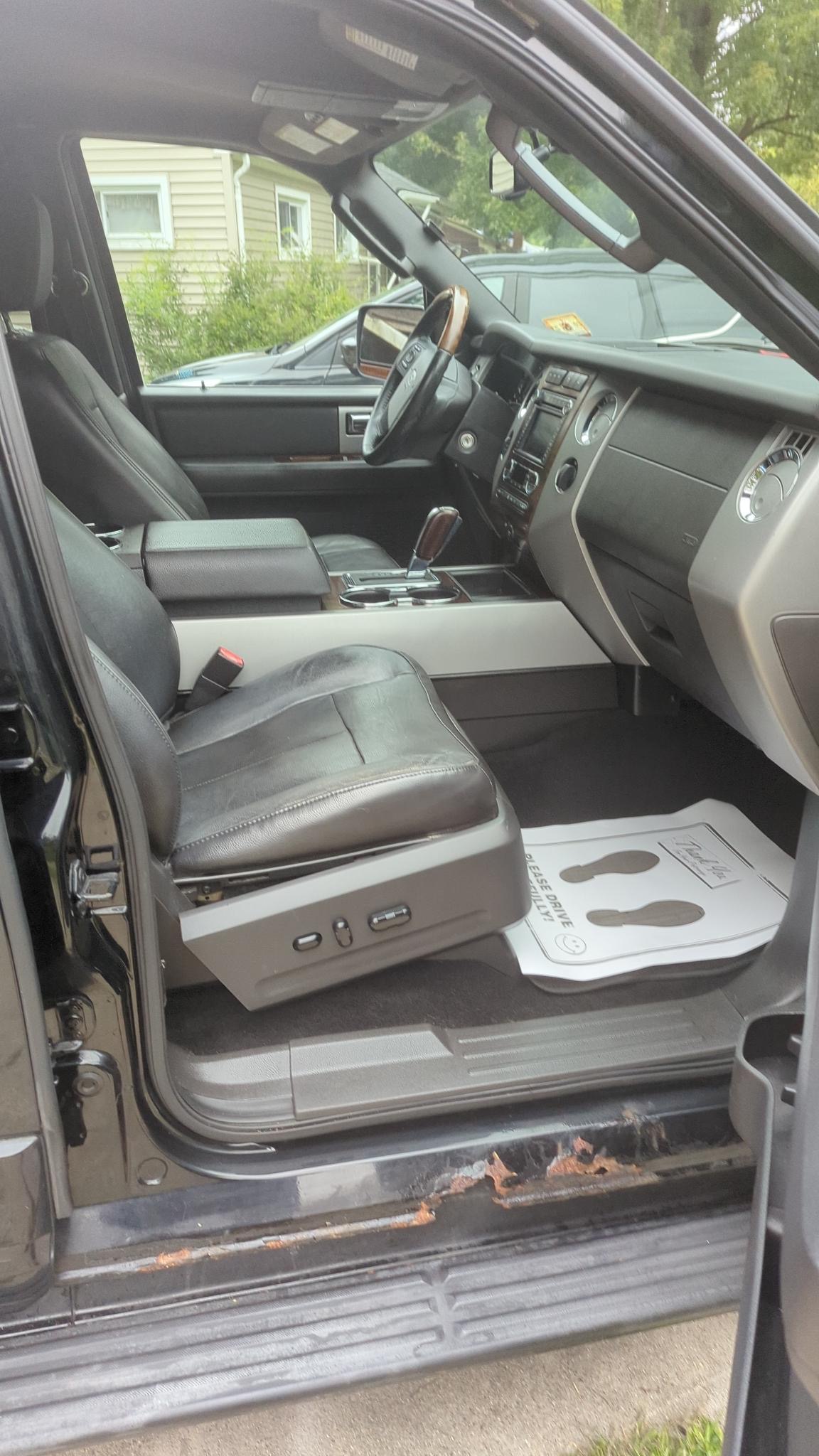 Used 2008 Ford Expedition EL Limited AWD/4WD image 10