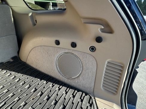 Used 2017 Jeep Grand Cherokee Overland image 19