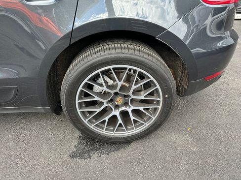 Used 2017 Porsche Macan S image 6