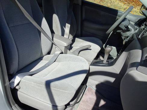 Used 2006 Toyota Corolla CE image 25