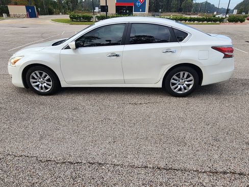 Used 2014 Nissan Altima 2.5 S image 11