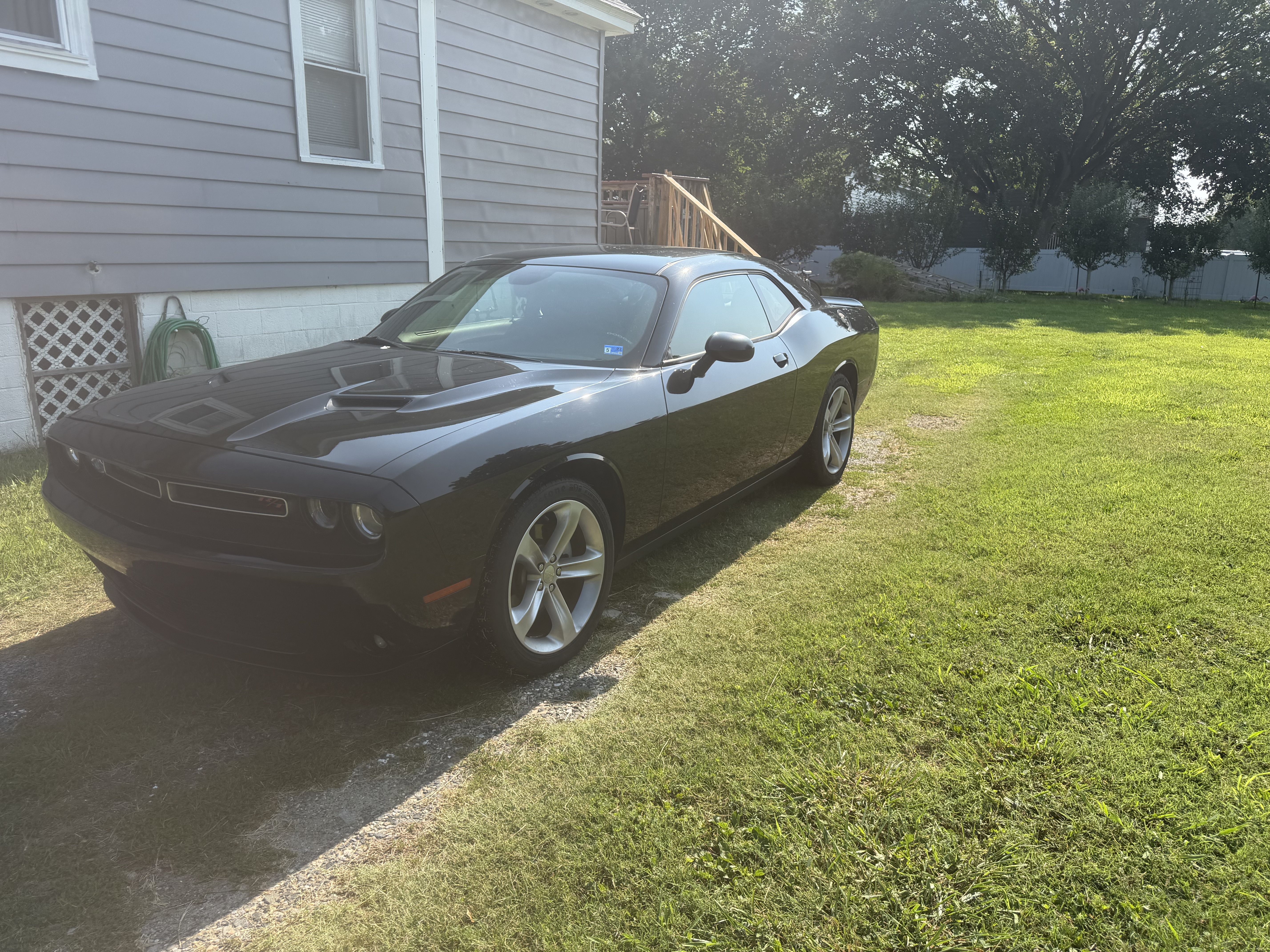 Used 2018 Dodge Challenger R/T RWD image 2