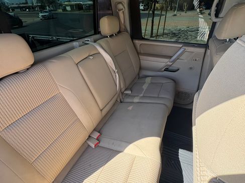 Used 2009 Nissan Titan SE w/ SE Max Utility Pkg RWD image 14