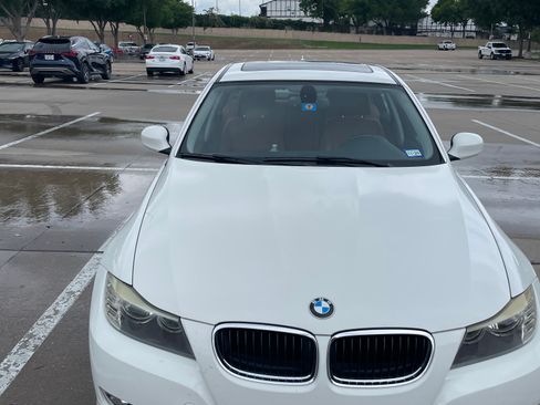 Used 2010 BMW 328i Sedan RWD image 2
