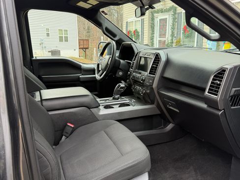 Used 2016 Ford F150 XLT w/ Equipment Group 302A Luxury image 12