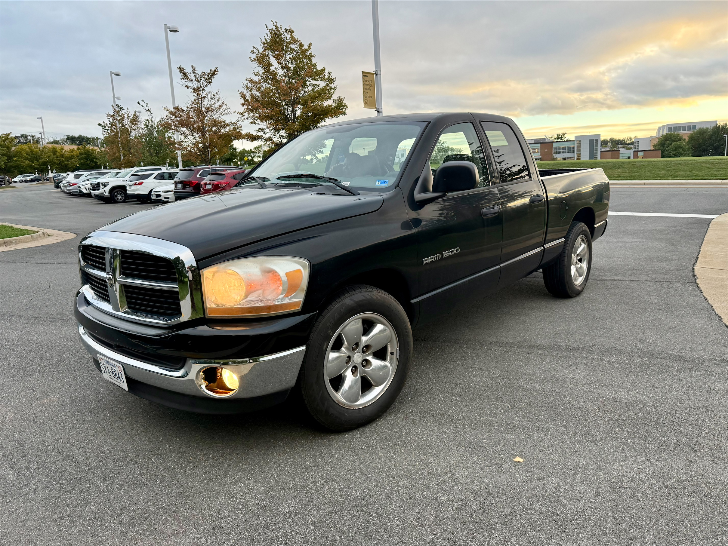 Used 2006 Dodge Ram 1500 Truck SLT RWD image 1