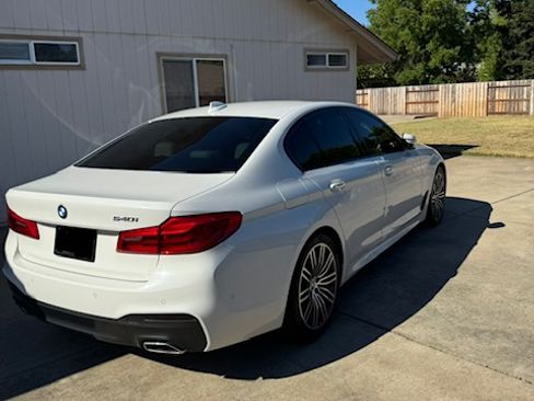 Used 2017 BMW 540i RWD image 2