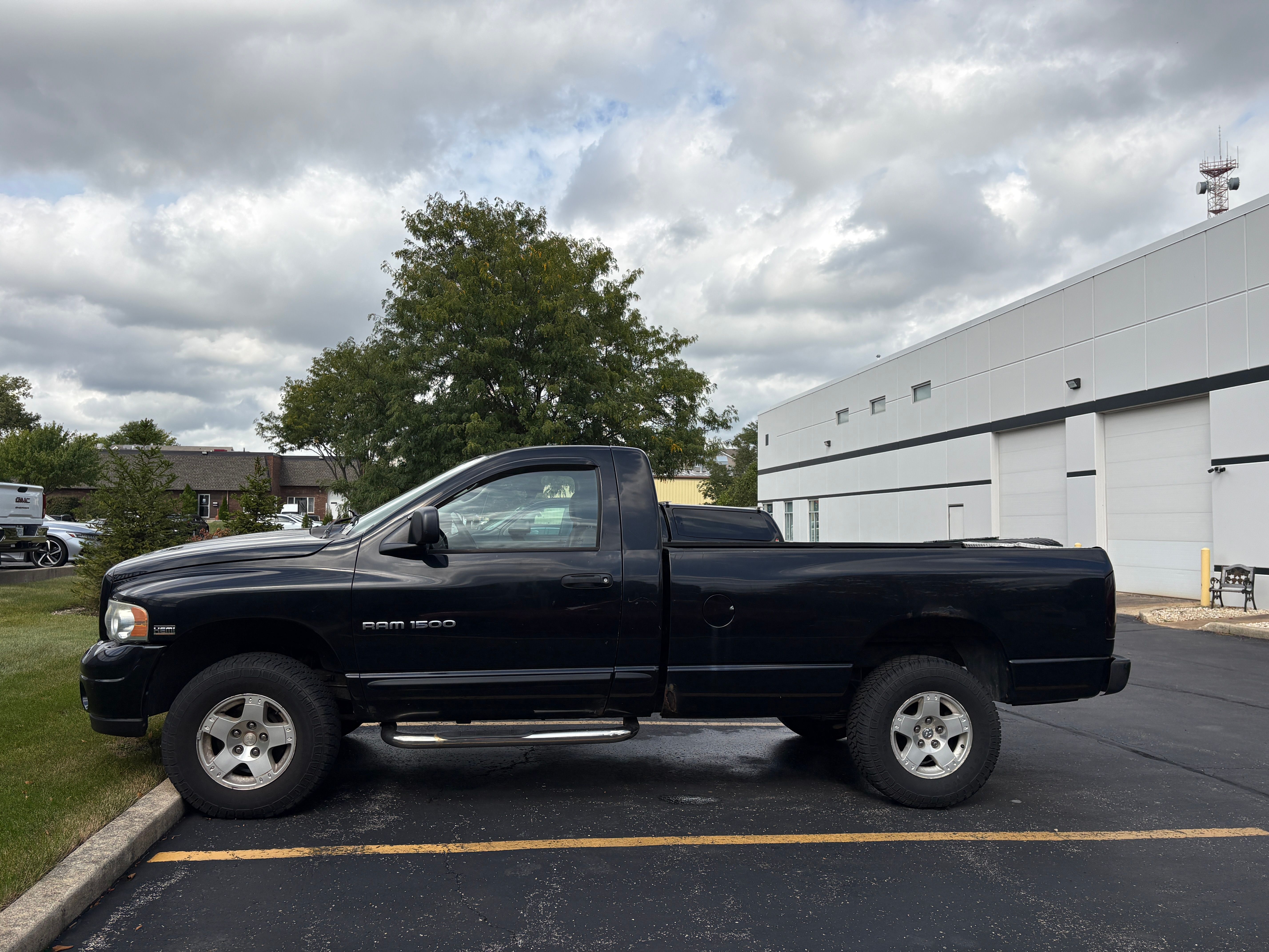 Used 2004 Dodge Ram 1500 Truck SLT w/ Sport Appearance Group AWD/4WD image 6