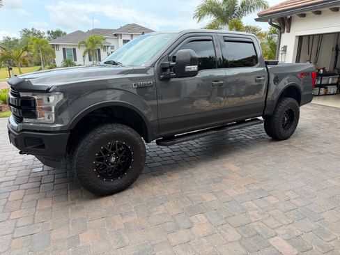 Used 2018 Ford F150 Lariat w/ Equipment Group 502A Luxury AWD/4WD image 1
