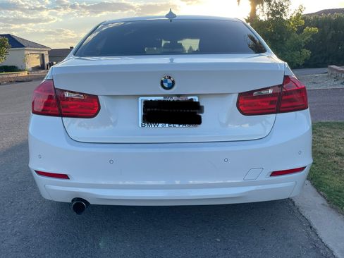Used 2015 BMW 320i Sedan RWD image 4