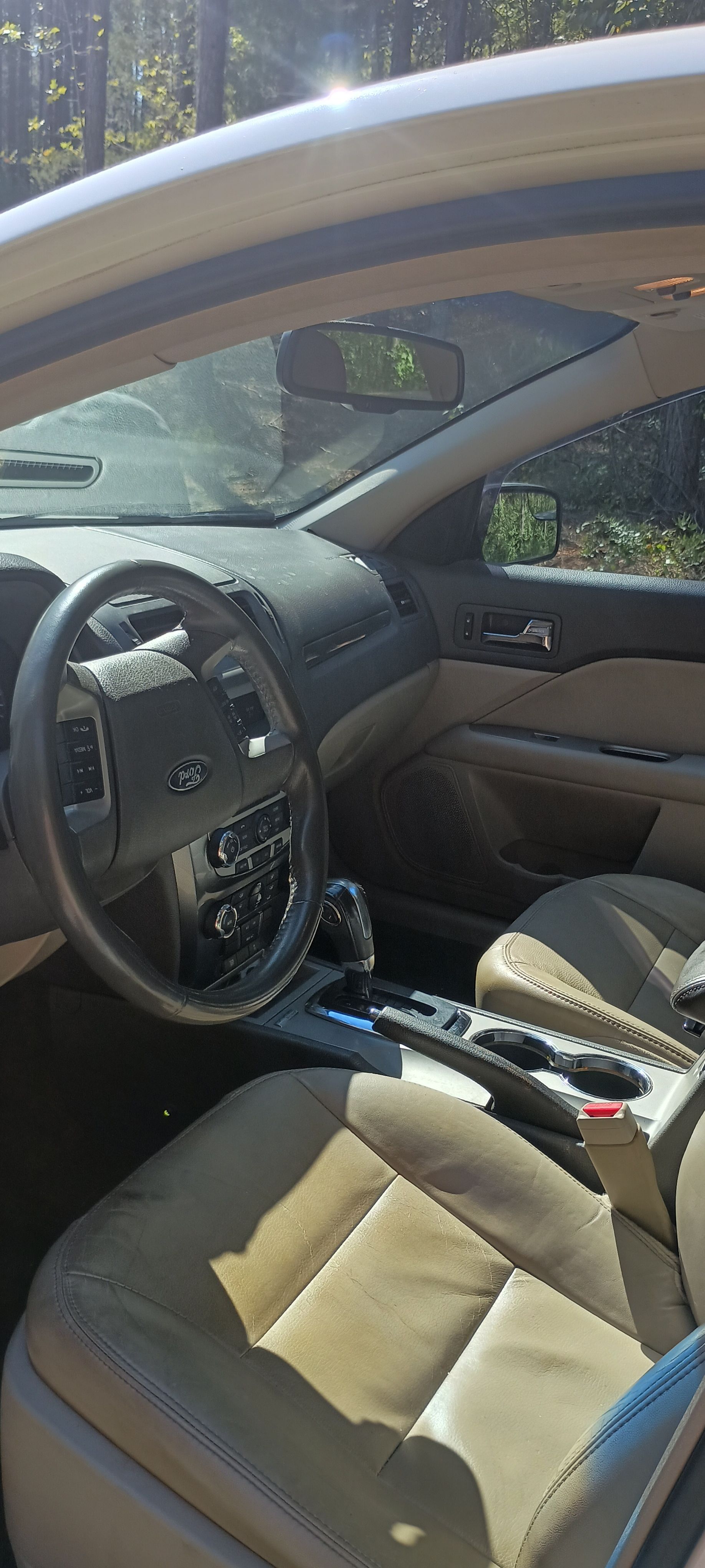 Used 2011 Ford Fusion SEL FWD image 4