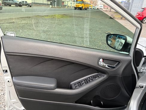 Used 2014 Kia Forte EX image 9