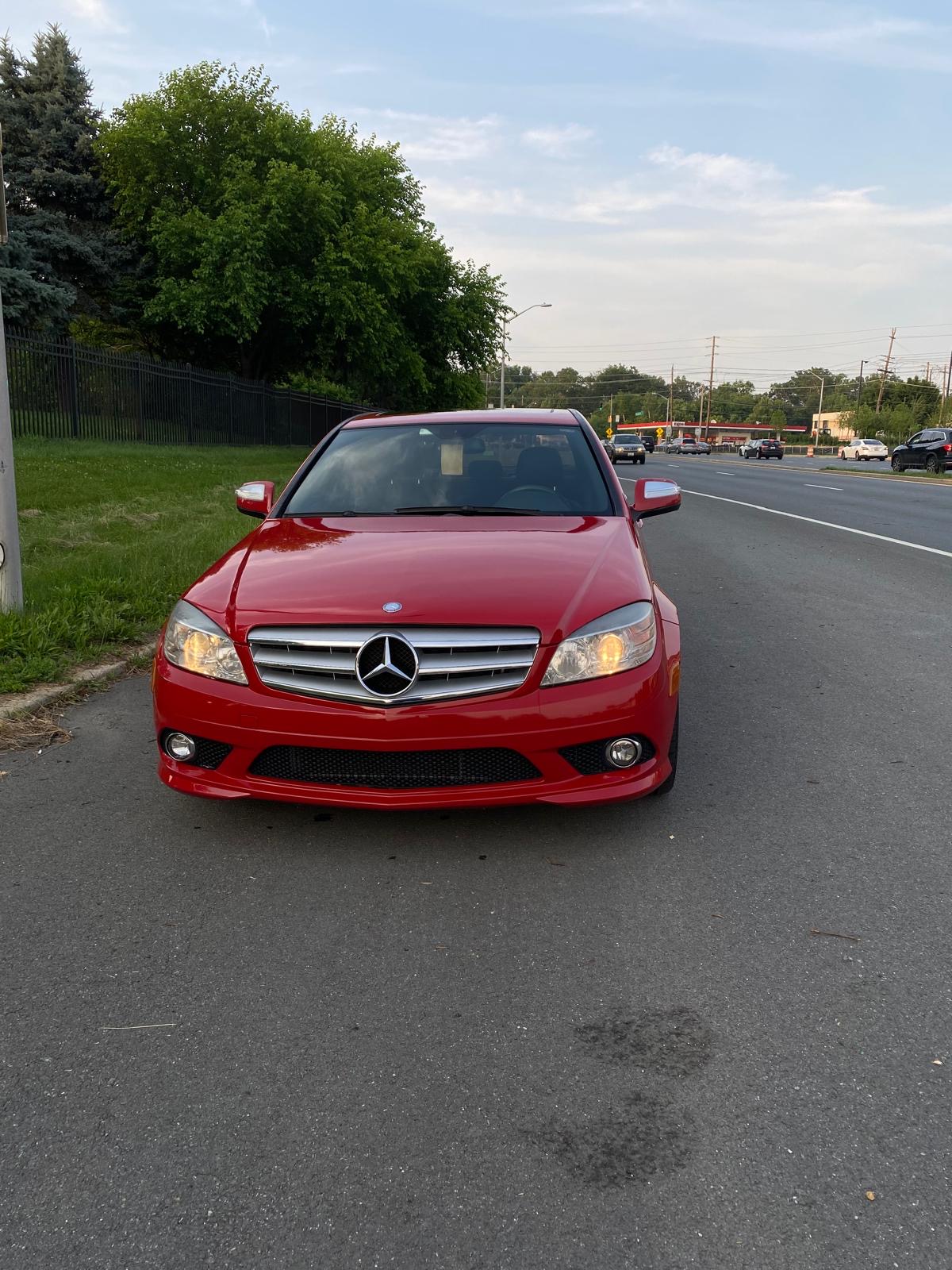 Used 2009 Mercedes-Benz C 300 4MATIC Sedan image 4