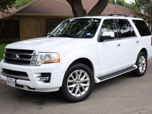 Used 2016 Ford Expedition Limited RWD image 1