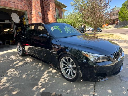 Used 2006 BMW M5 RWD image 2