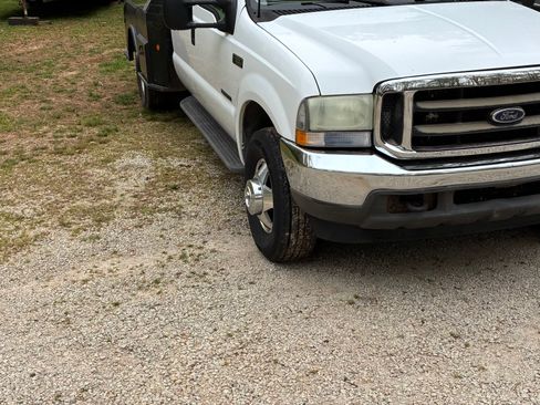 Used 2002 Ford F350 4x4 Crew Cab DRW Super Duty image 2
