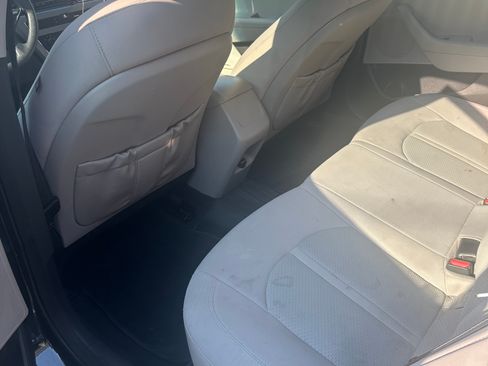 Used 2015 Hyundai Sonata SE image 14