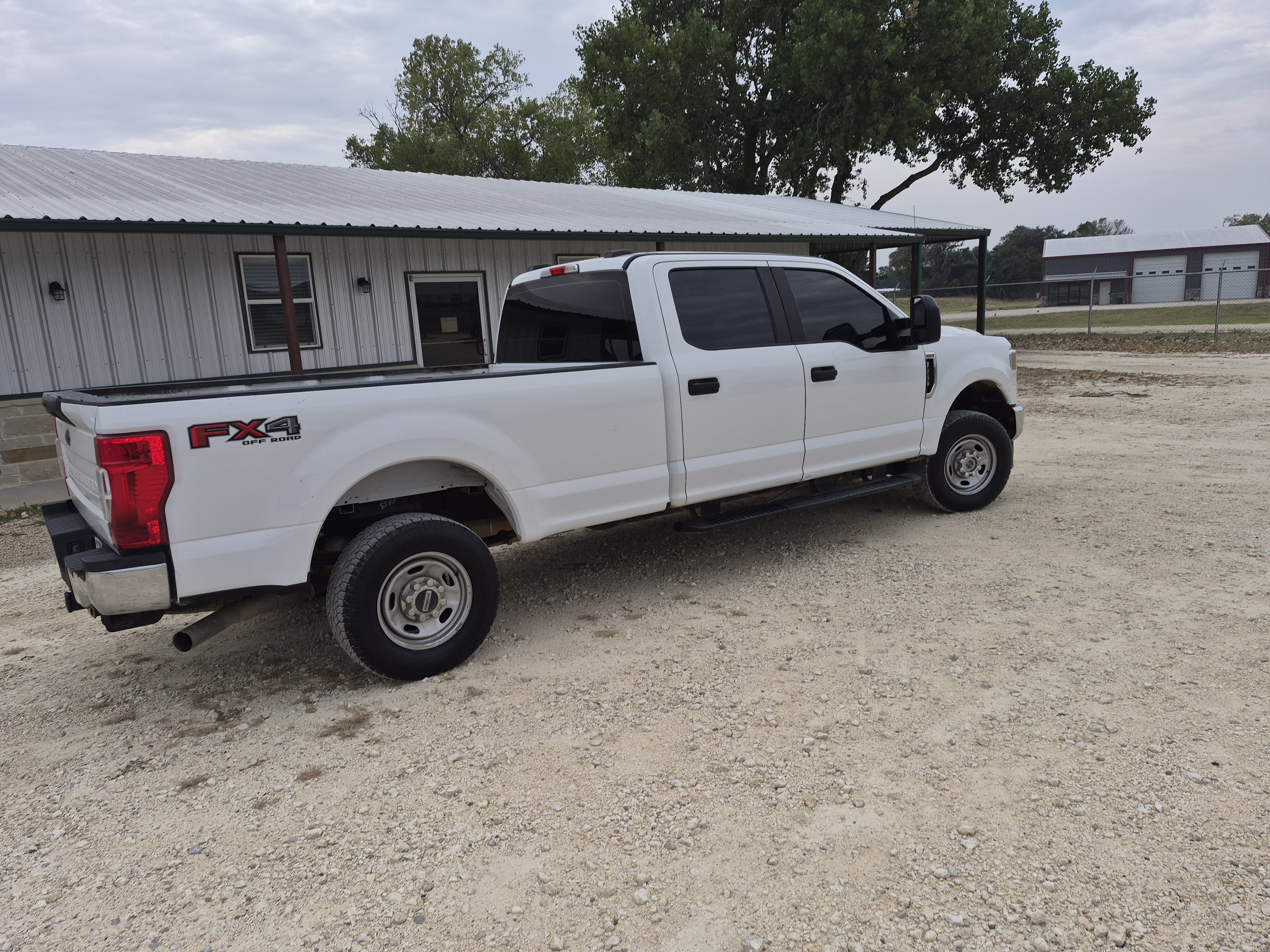 Used 2021 Ford F250 XL w/ STX Appearance Package AWD/4WD image 2