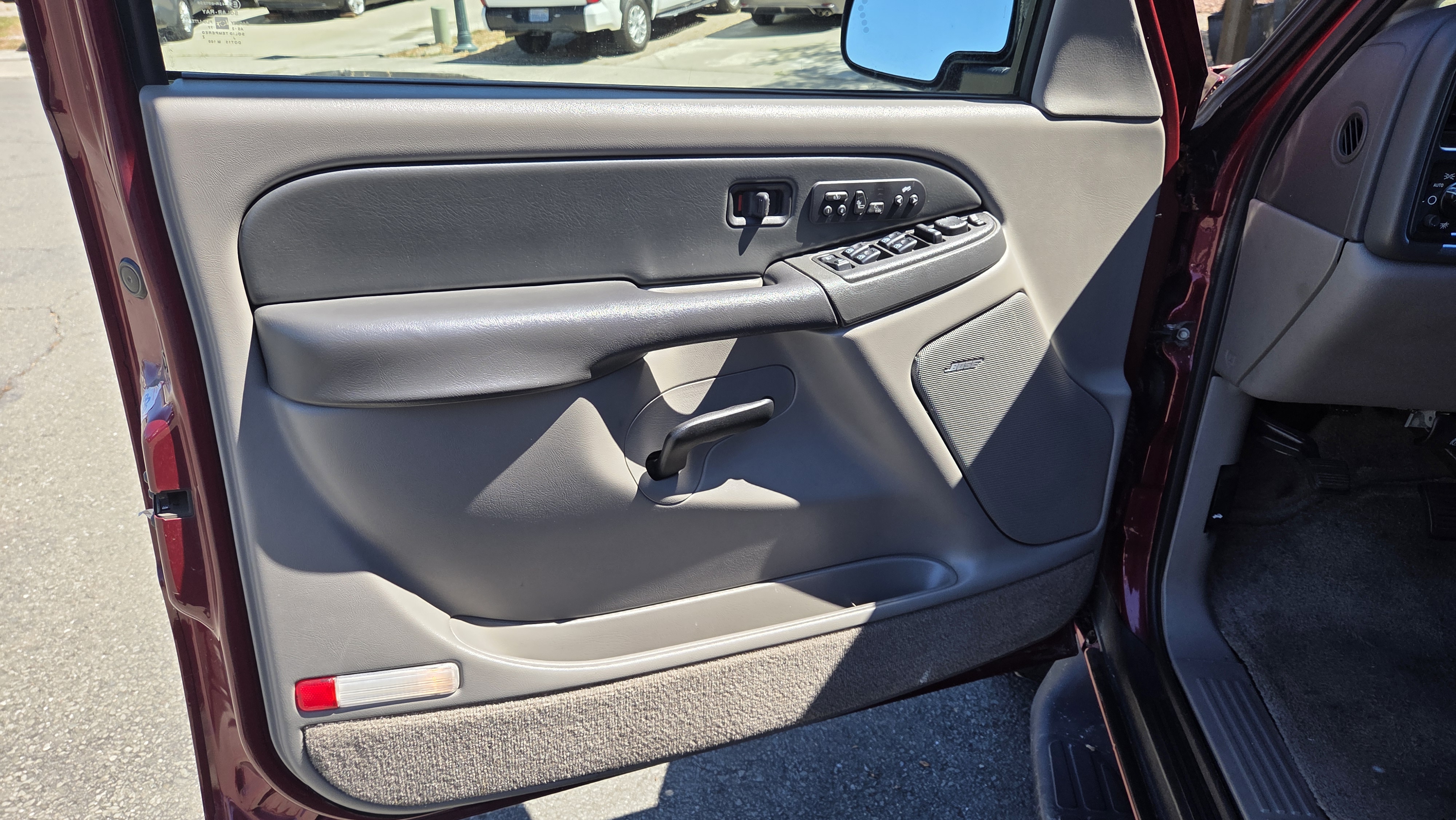 Used 2003 Chevrolet Tahoe LT RWD image 13