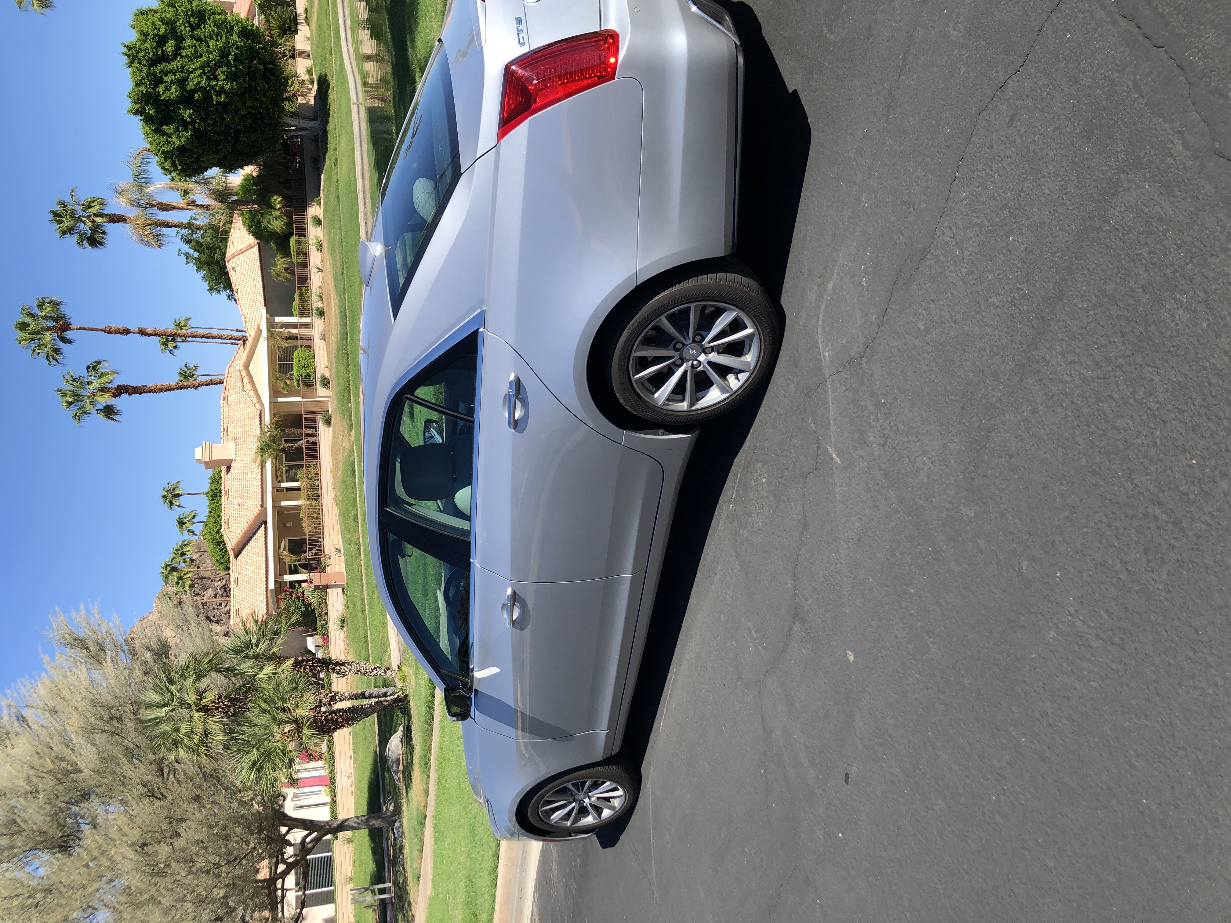 Used 2019 Cadillac CTS Luxury RWD image 4