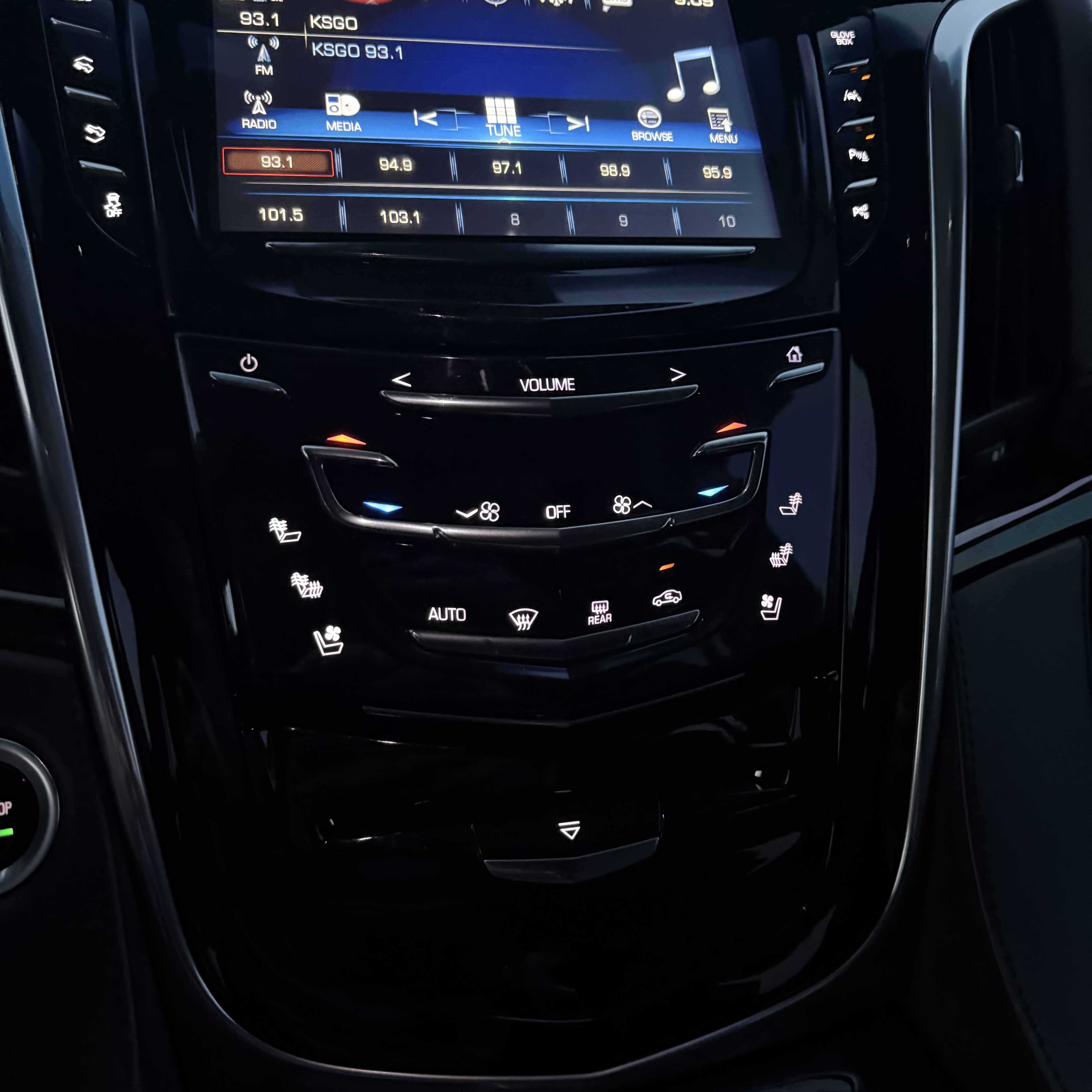 Used 2018 Cadillac Escalade ESV Platinum AWD/4WD image 21