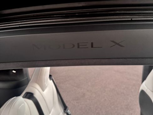 Used 2022 Tesla Model X AWD/4WD image 18
