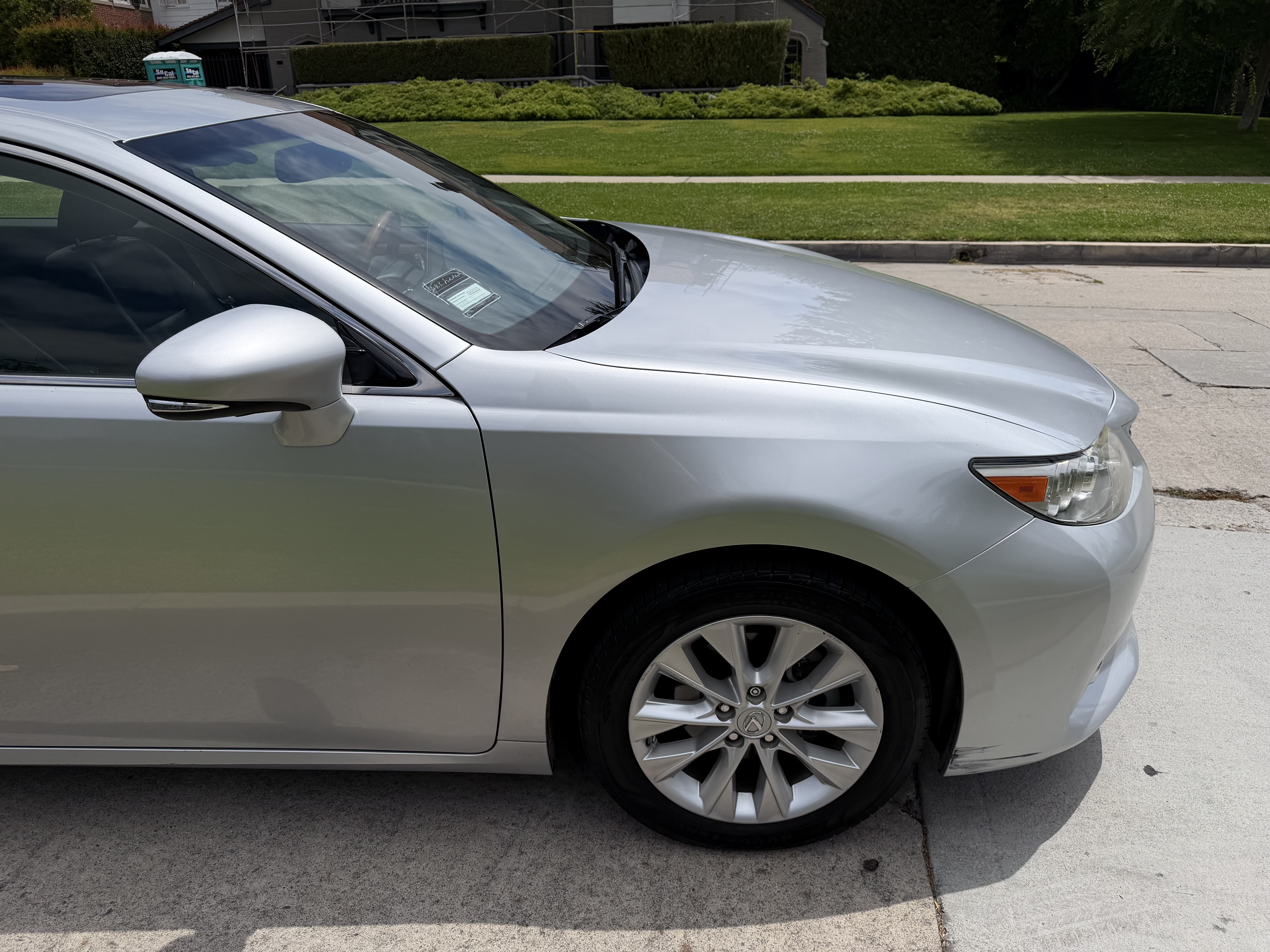 Used 2015 Lexus ES 300h w/ Navigation System Package FWD image 10