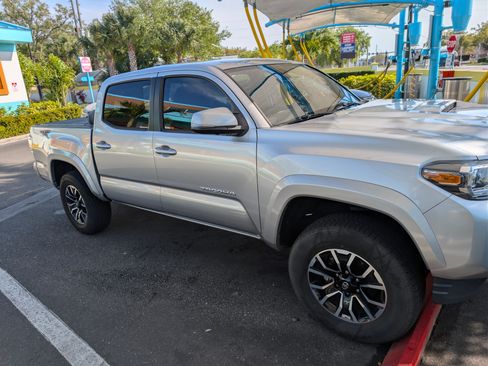 Used 2023 Toyota Tacoma TRD Sport w/ Advanced Technology Package image 14