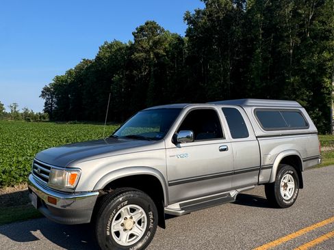 Used 1997 Toyota T100 SR5 AWD/4WD image 28
