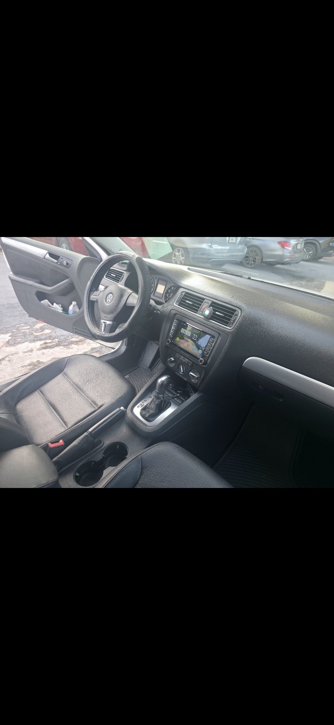 Used 2014 Volkswagen Jetta SE FWD image 4